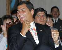Arrasa el oficialismo en comicios para Constituyente de Ecuador